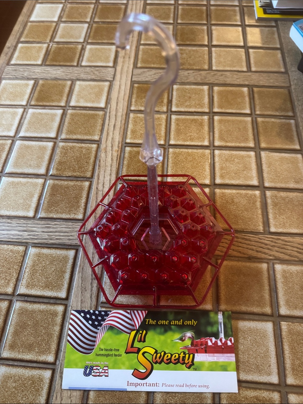 Hummingbird Feeder with Clear Hanging Hook